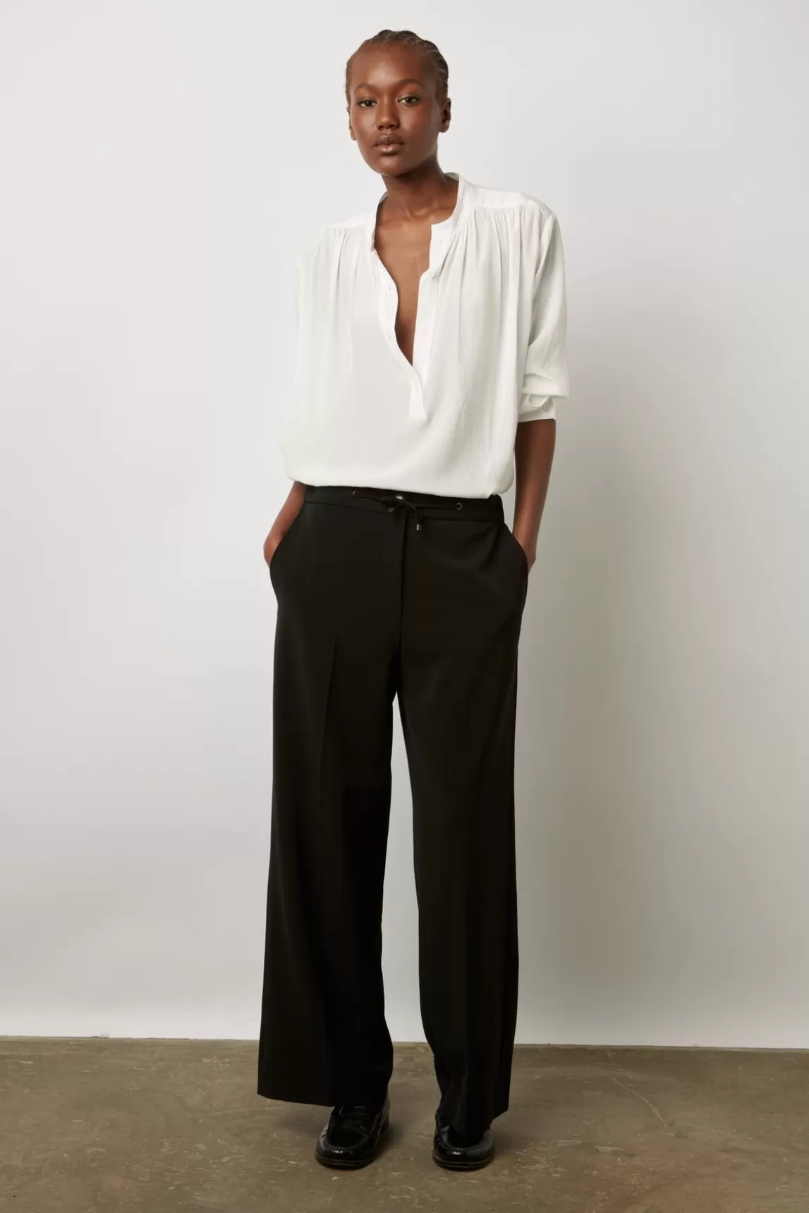 Gerard Darel Blouse Unie Satinee Blanc - Alice Sale