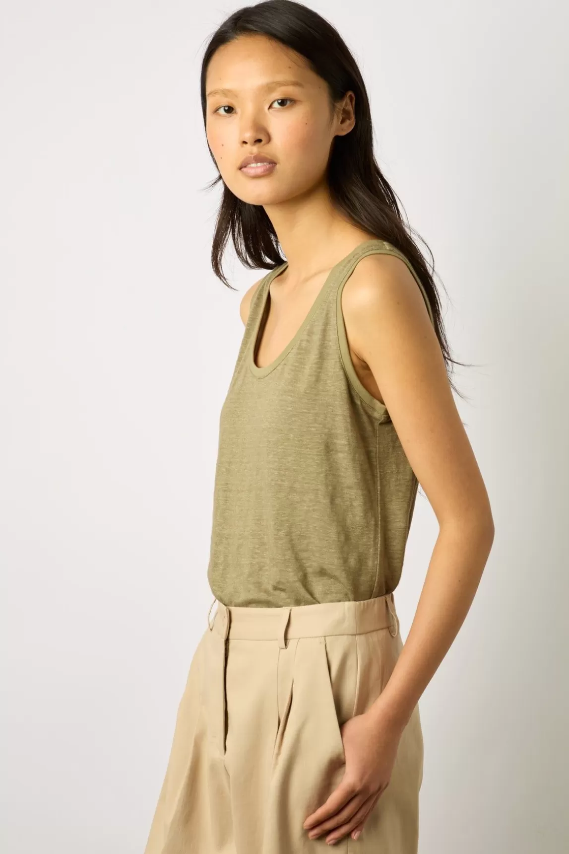 Gerard Darel Pantalon Carotte En Coton Sable - Cecilia Fashion